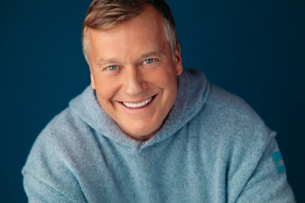 CELEBRATING CHRISTIAN MUSIC’S MOST INFLUENTIAL SONGS, CHARLES BILLINGSLEY DELIVERS 'REPLAY' OCTOBER 2
